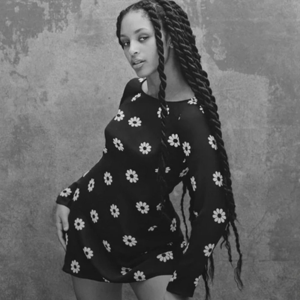 REALISATION PAR COSMINA DRESS 90S DAISY SIZE M